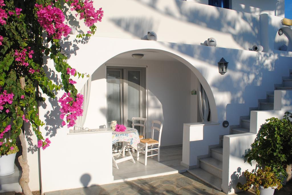 Maroussa Studios Agia Anna  エクステリア 写真