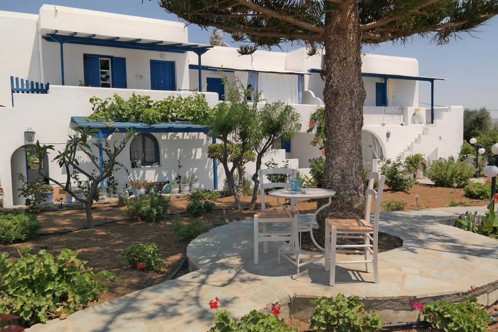Maroussa Studios Agia Anna  エクステリア 写真