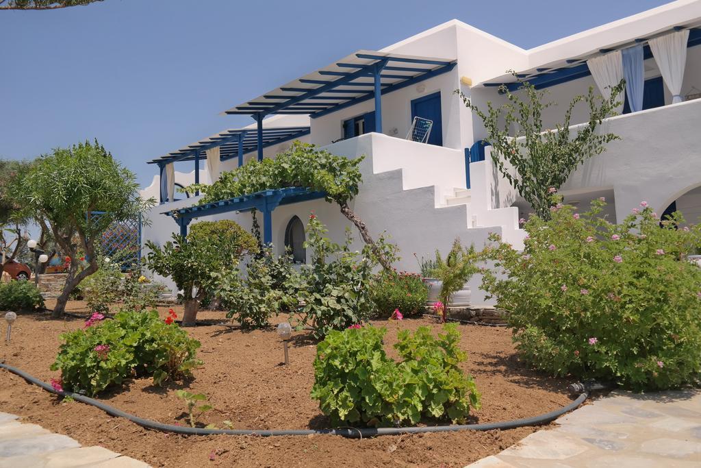 Maroussa Studios Agia Anna  エクステリア 写真