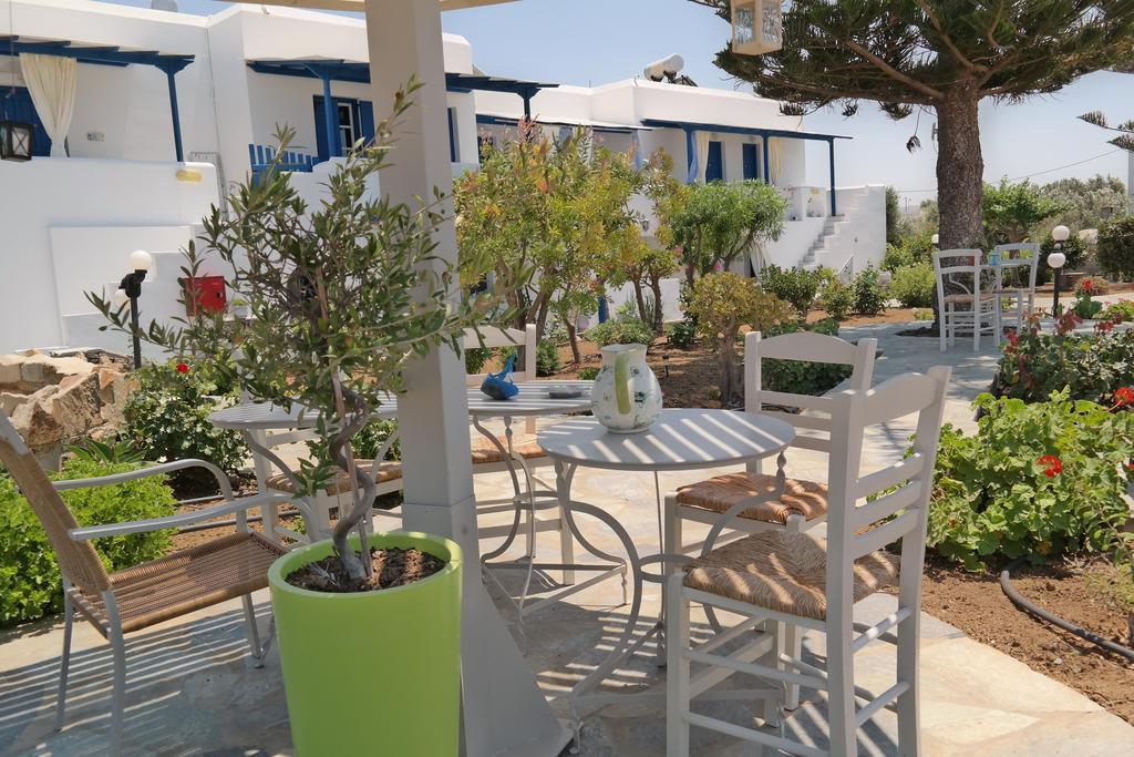 Maroussa Studios Agia Anna  エクステリア 写真